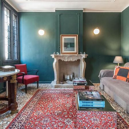 Stylish Renovated Apartment In The Heart Of The City 威尼斯 外观 照片