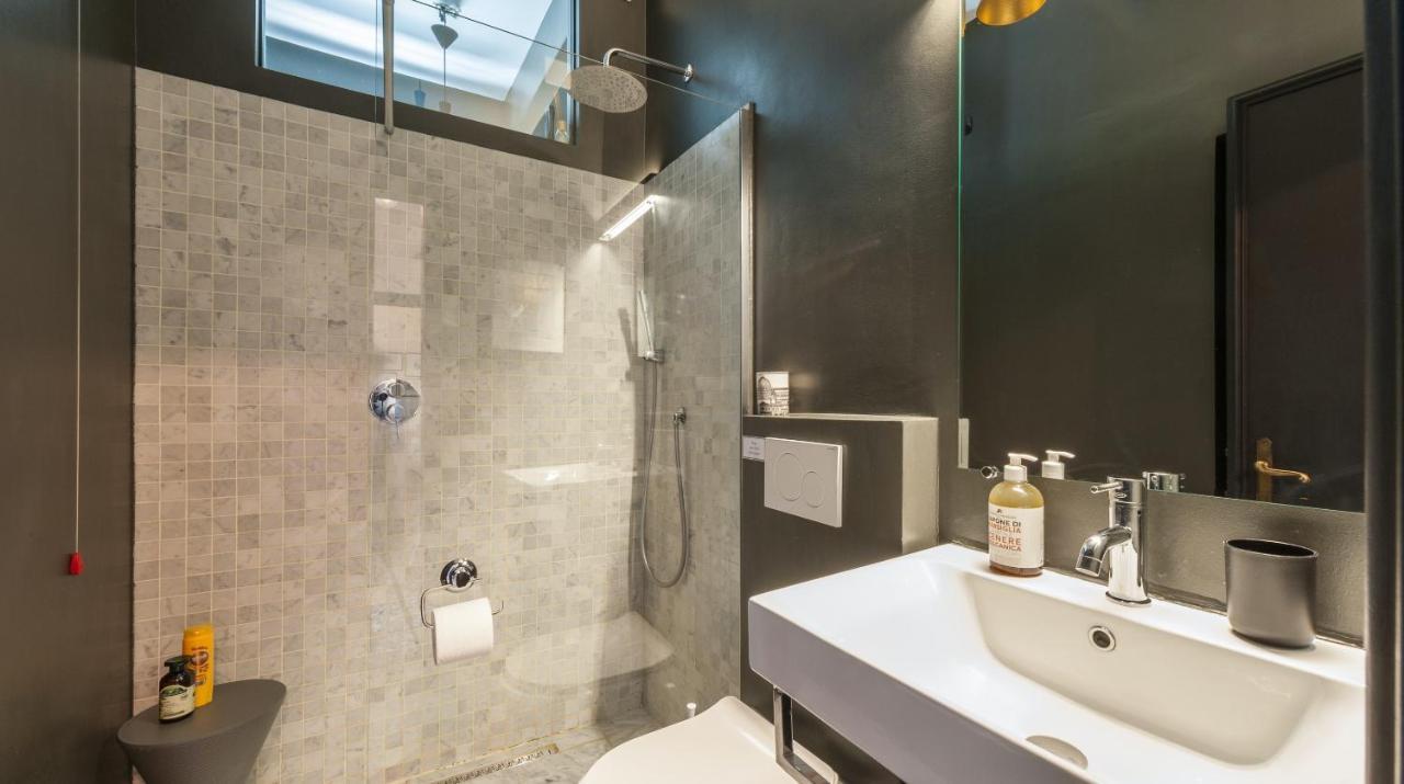 Stylish Renovated Apartment In The Heart Of The City 威尼斯 外观 照片